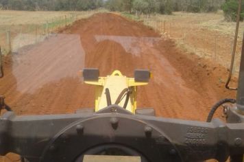 MELHORIAS NAS ESTRADAS RURAIS 