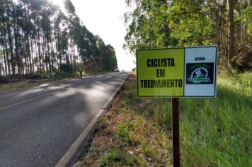 INSTALAÇÃO DE PLACAS DE SINALIZAÇÃO