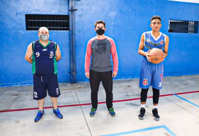 JOVEM DE ITATINGA É SELECIONADO PARA TREINAR COM EQUIPE DE BASQUETE DE BAURU