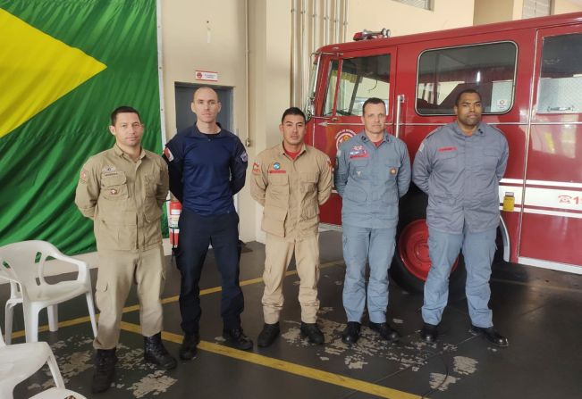 TREINAMENTO DE TÉCNICAS DE ABORDAGEM A SUICIDAS